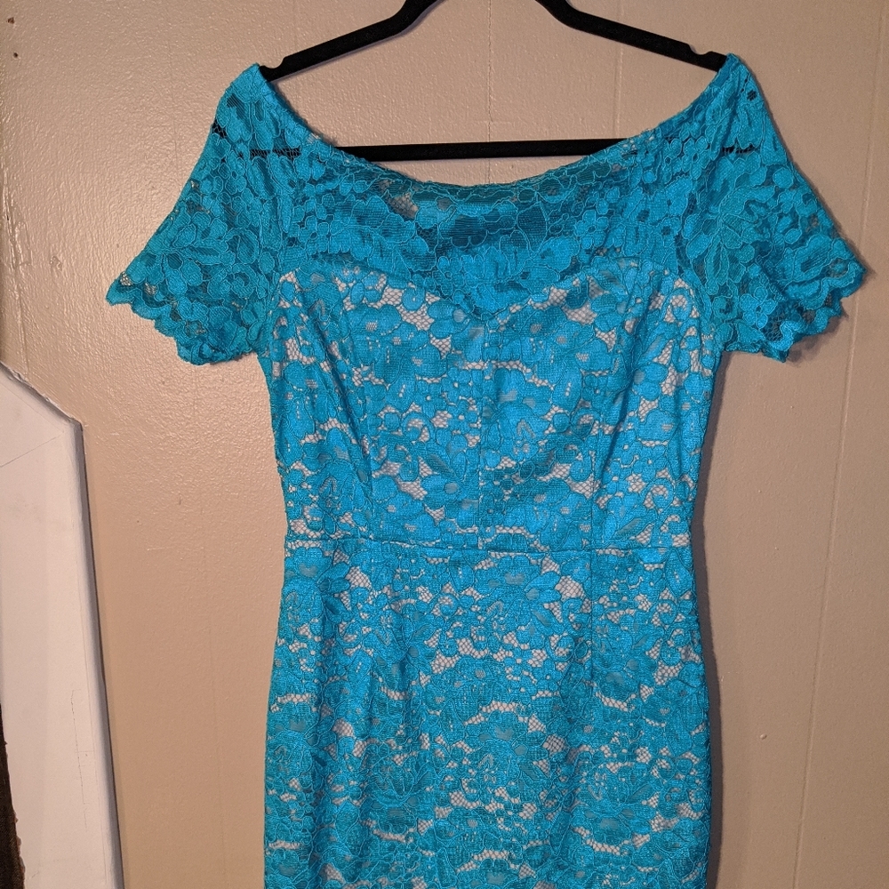 Beautiful turquoise lace overlay dress